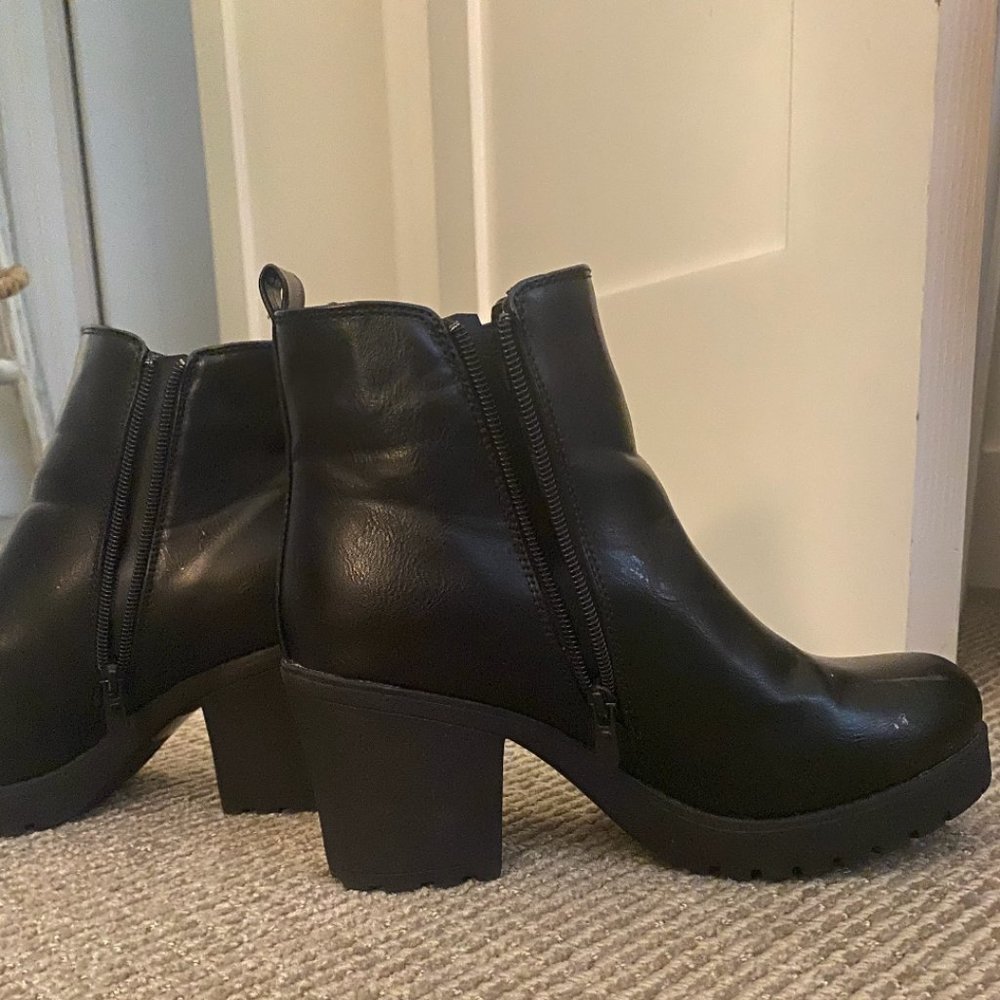 Black Chunky Booties